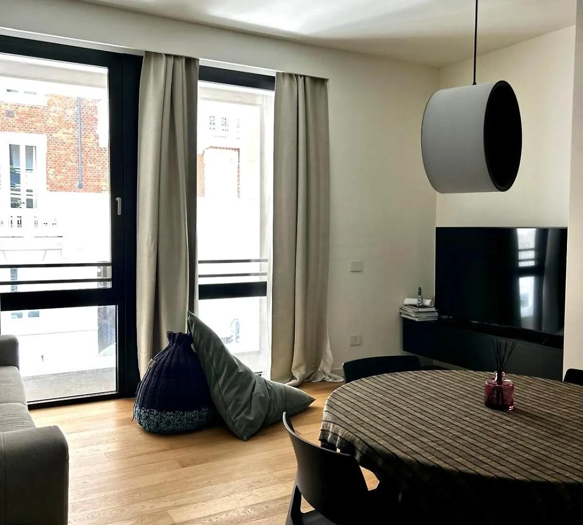 Exclusive Luxury Modern Apartment City Center With Private Garage Milaan 0*,