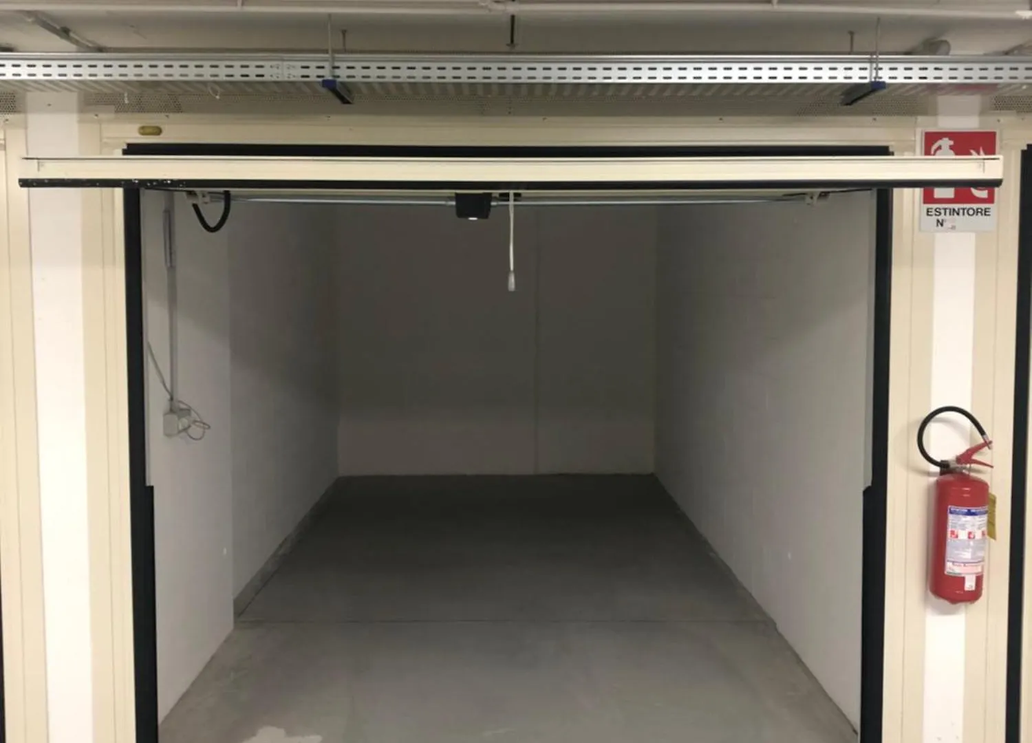 Exclusive Luxury Modern Apartment City Center With Private Garage 米兰